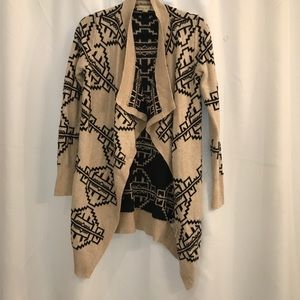 Flowy black and tan Aztec pattern sweater